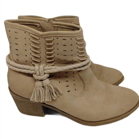 Sarah Jayne Amanda Camel western style booties 6 - Picture 1 of 9